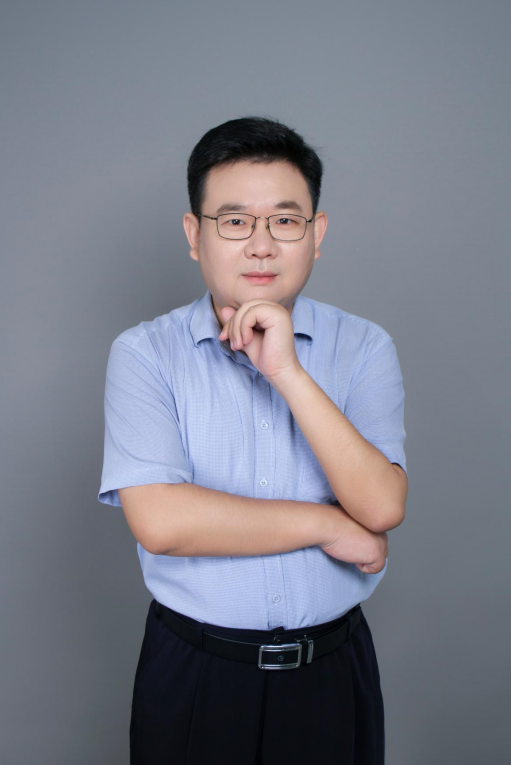 张山：江苏省宿迁市泗洪县教师发展中心心理健康研训员